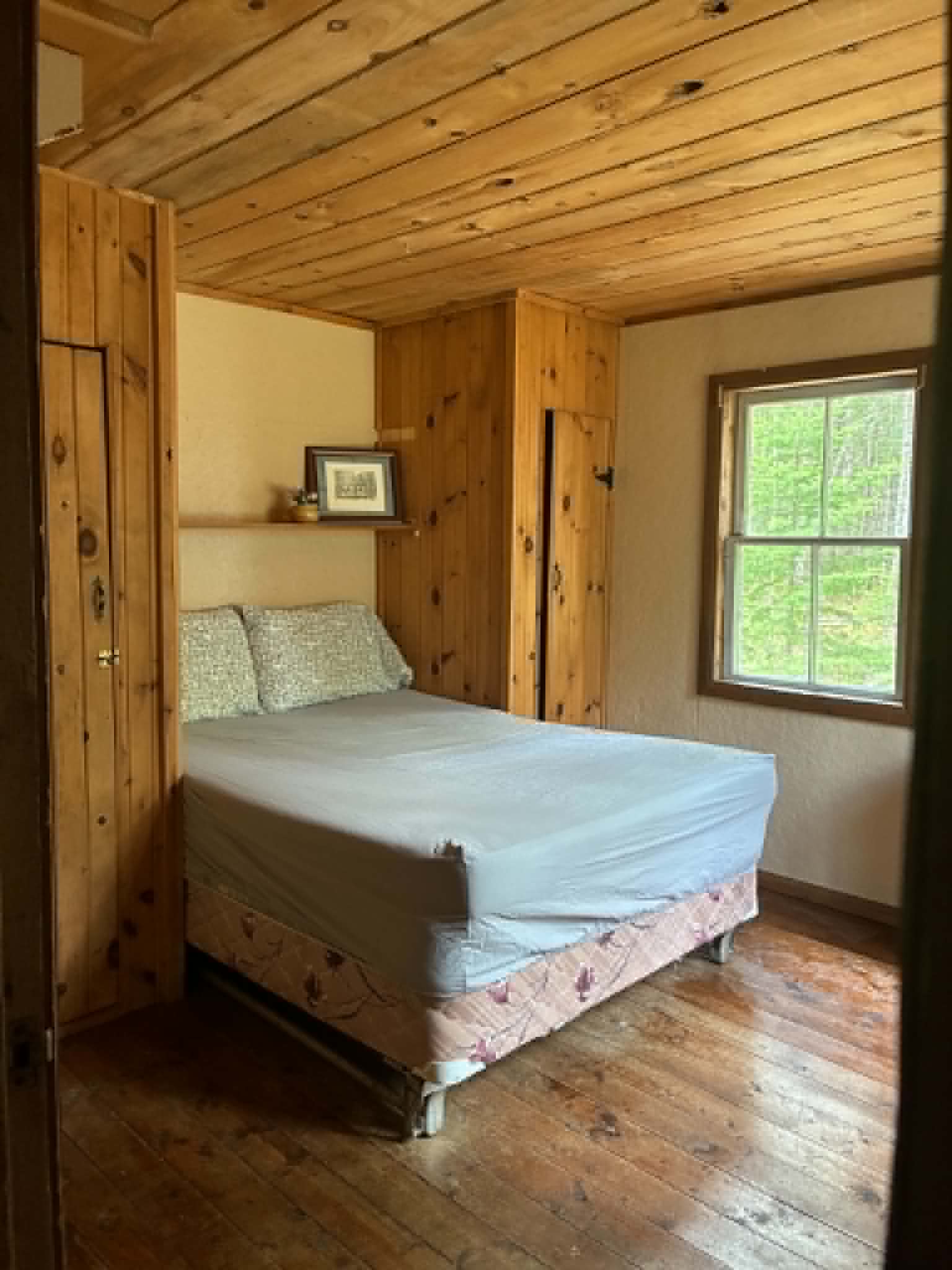 Birch Cabin Bathroom