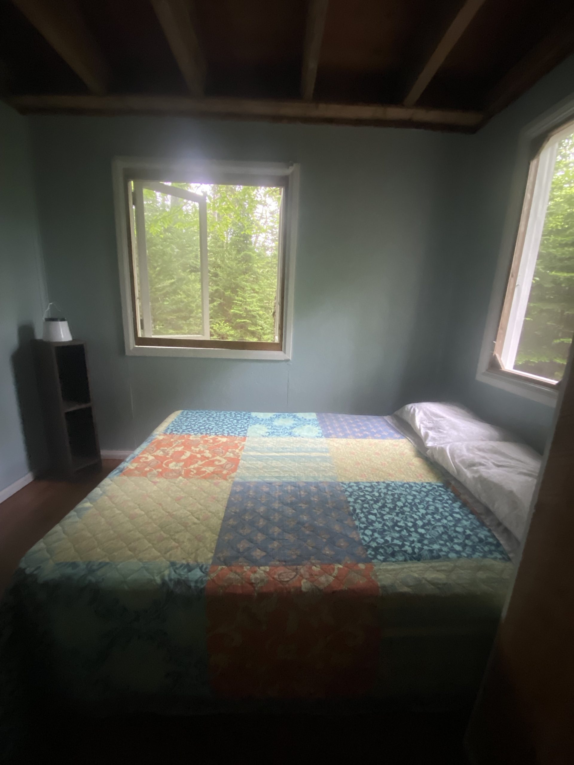 Birch Cabin Downstairs Single Bed Alcove